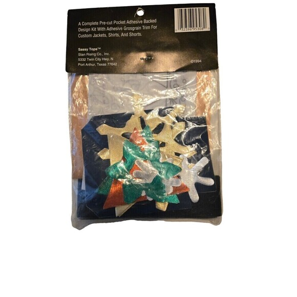 Sassy Tops Christmas Edition Iron-On Kits Snowflakes Applique Craft Kit Holidays - Picture 2 of 2